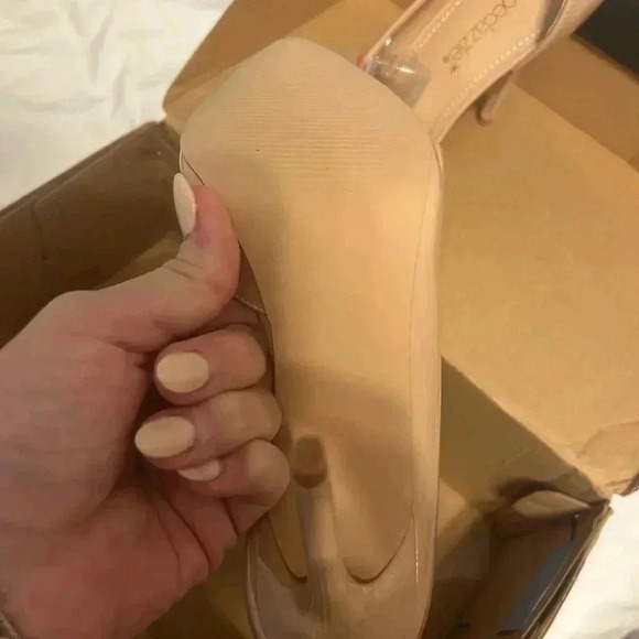 NWT- Shoe dazzle size 6.5 tan heels - Picture 4 of 6